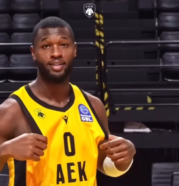 basket aek fanela
