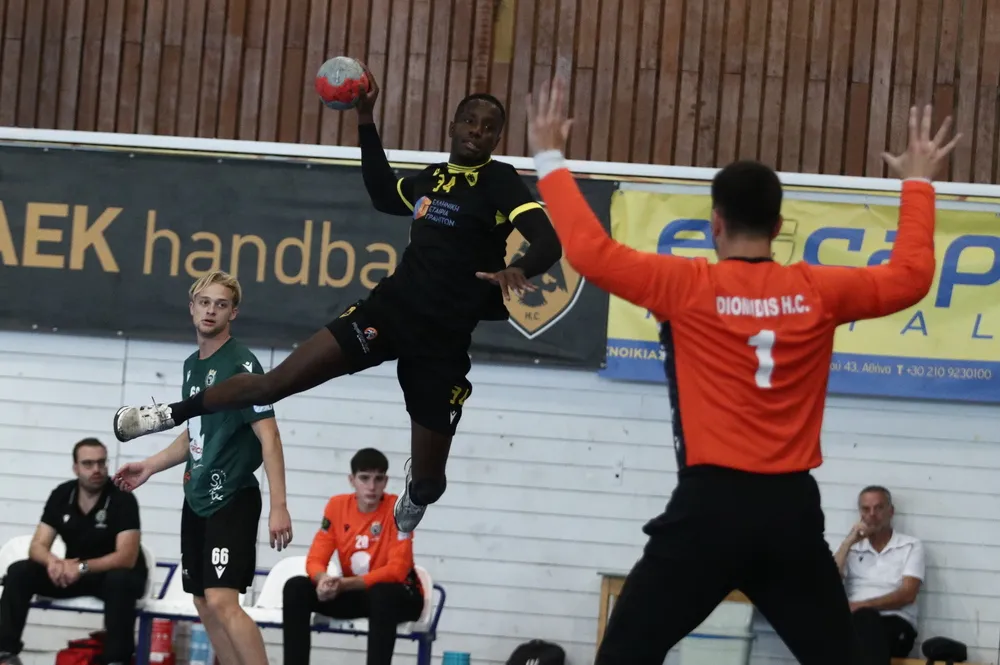 handball aekara 56