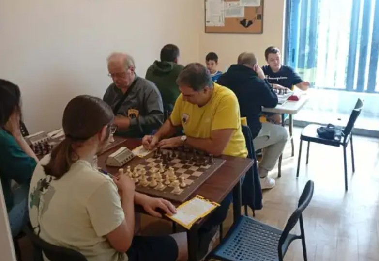 skaki aek 65