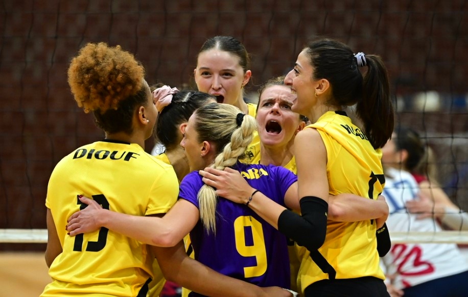 volley aek 01
